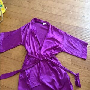 Purple Satin Small/Medium Victoria’s Secret Short Dressing Robe